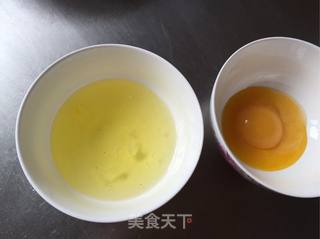 草莓牛奶蛋白甜羹的做法步骤:3