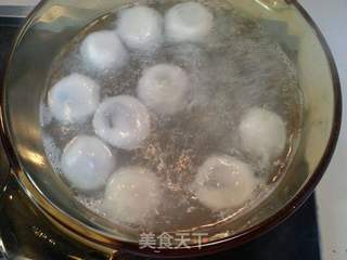 手工黑芝麻汤圆的做法步骤:8