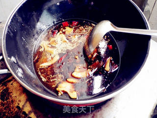 红烧鲤鱼的做法步骤:8