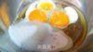 四寸萨瓦林戚风蛋糕的做法步骤:4