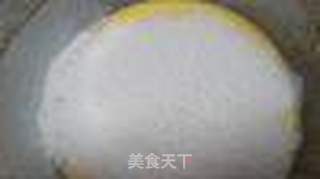 四寸萨瓦林戚风蛋糕的做法步骤:5