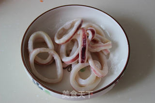 蔬菜鱿鱼圈的做法步骤:5