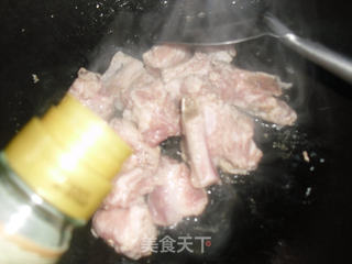 胡萝卜烧排骨的做法步骤:4