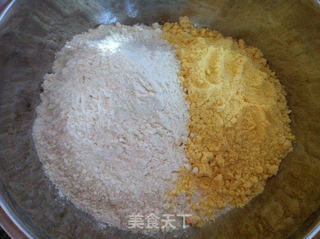 玉米面花卷的做法步骤：1