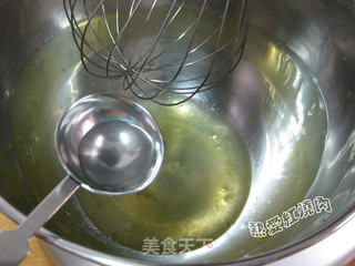 原味戚风蛋糕的做法步骤:6