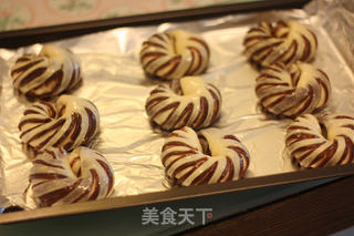 豆沙环形面包的做法步骤：10