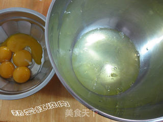 原味戚风蛋糕的做法步骤:3