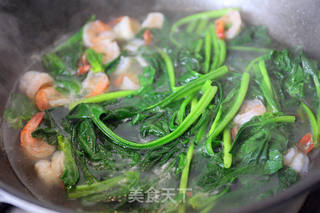 虾仁菠菜塔的做法步骤:2