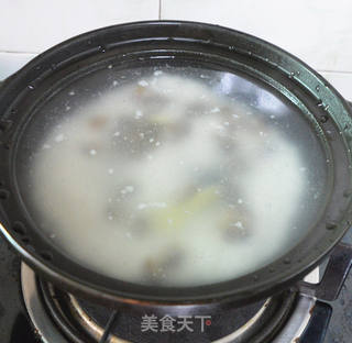 腊瘦肉西洋菜粥的做法步骤：3