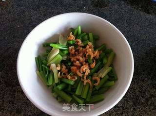 海米拌芹菜的做法步骤：3