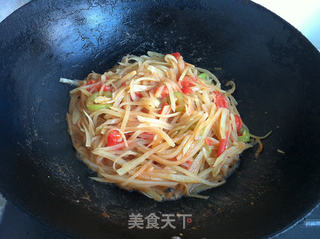 土豆丝炒番茄的做法步骤：6