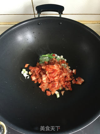 辣白菜炒饭的做法步骤：2