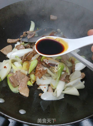 葱爆肝尖的做法步骤:7
