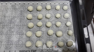 蛋白椰球的做法步骤:4