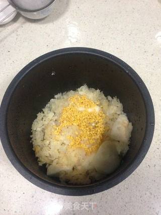 绿豆银耳糖水的做法步骤:2
