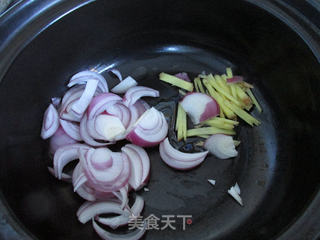 白玉菇炖三文鱼骨的做法步骤:6