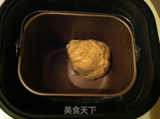 奶香花样面包的做法步骤：2