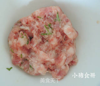 【大虾伴草莓罗勒沙拉】的做法步骤:4