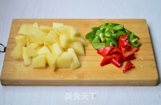 土豆烧排骨的做法步骤:2