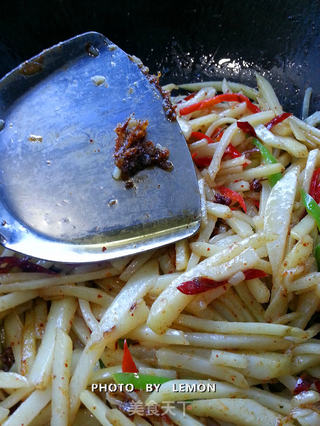 土豆君的爱情日志(2)=孜然土豆的做法步骤:6