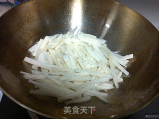 腊八蒜炒藕的做法步骤:5