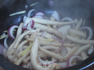 白玉菇炖三文鱼骨的做法步骤:7