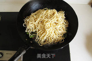 爸爸的味道:扁豆焖面的做法步骤:6