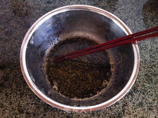 黑芝麻花纹饼干的做法步骤:3