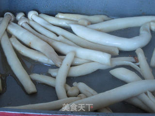 白玉菇炖三文鱼骨的做法步骤:5
