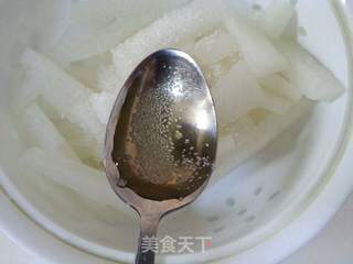 酸辣爽脆泡椒萝卜的做法步骤:3