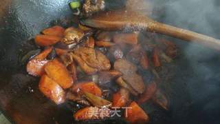 胡萝卜香菇焖鸭的做法步骤:10