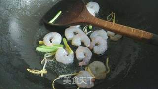 还我清白-虾仁圆椒黑木耳的做法步骤:6