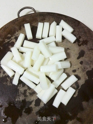 蜜汁胡萝卜年糕的做法步骤:2