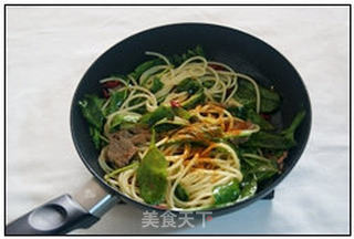 牛肉菠菜意面的做法步骤:7