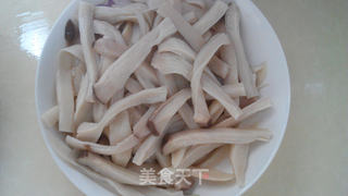 炝拌杏鲍菇的做法步骤:2