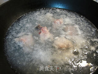 山药排骨汤的做法步骤:2