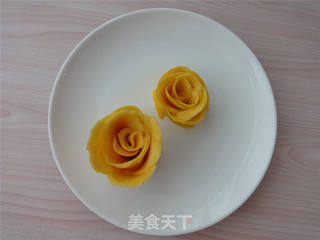 芒果玫瑰花的做法步骤:6