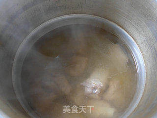 海带结白菜排骨汤的做法步骤:7