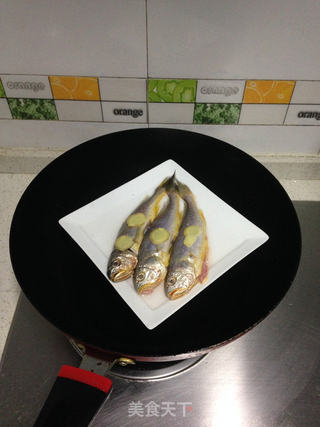 姜片蒸黄鱼的做法步骤:4