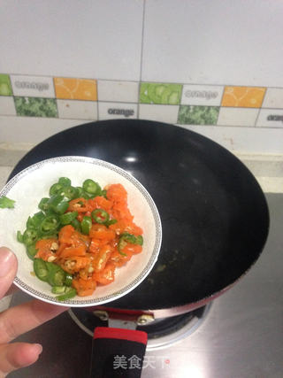 辣味白菜鱼片汤的做法步骤:2