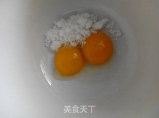 樱桃冰淇淋蛋糕的做法步骤:8