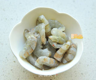 元宵节必吃喜庆三鲜元宝饺子的做法步骤:3