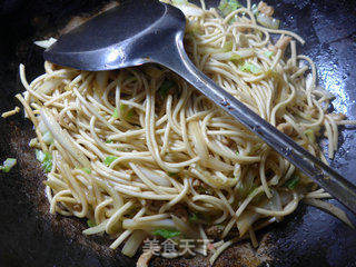肉丝白菜炒面的做法步骤:13