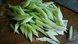 蔓越莓西芹百合的做法步骤:3
