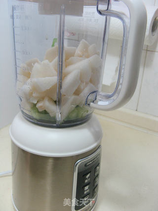 清肠润肺的黄金梨芹菜汁的做法步骤:5