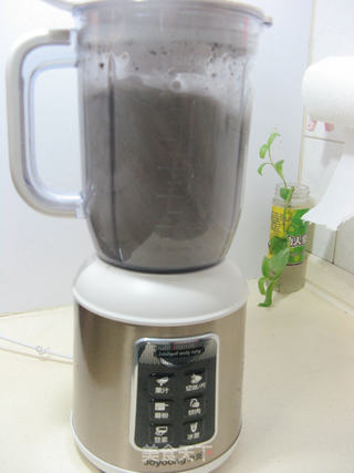 黑豆黑芝麻小麦仁豆浆的做法步骤:5