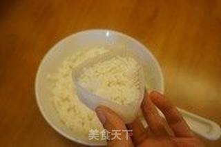熊猫造型饭团便当的做法步骤:2