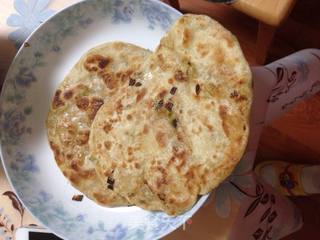 爱心葱油饼的做法步骤:13