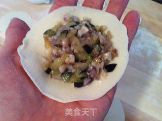 茄子馅素饺子的做法步骤:11