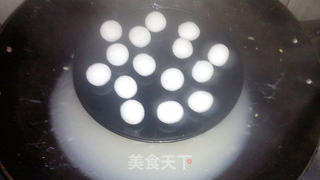 干吃的汤圆~~~~椰蓉黑芝麻和果子的做法步骤:4
